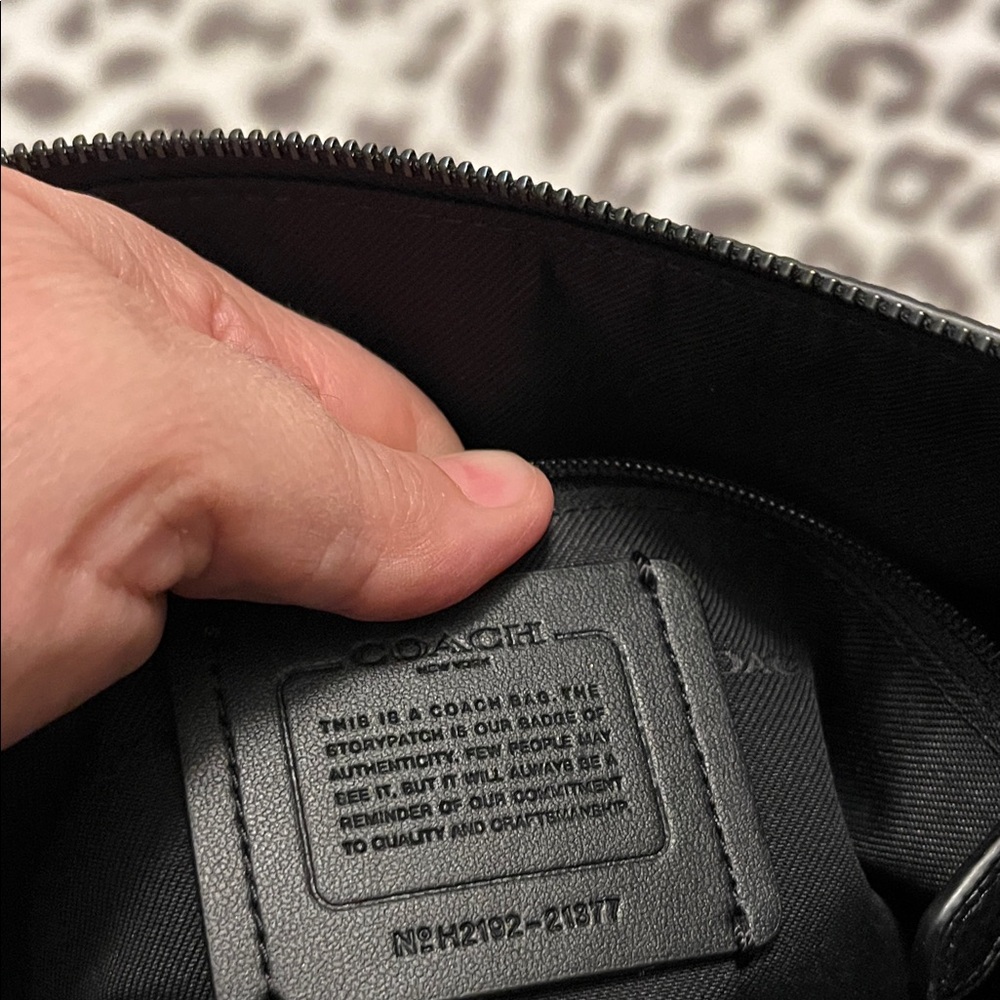 Coach Black Pebbled Leather Shoulder Bag - Picture 3 of 8